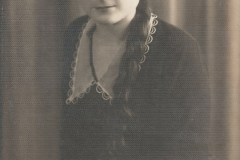 May-15-1951-Mama-pries-Nukerpant-Kasa-