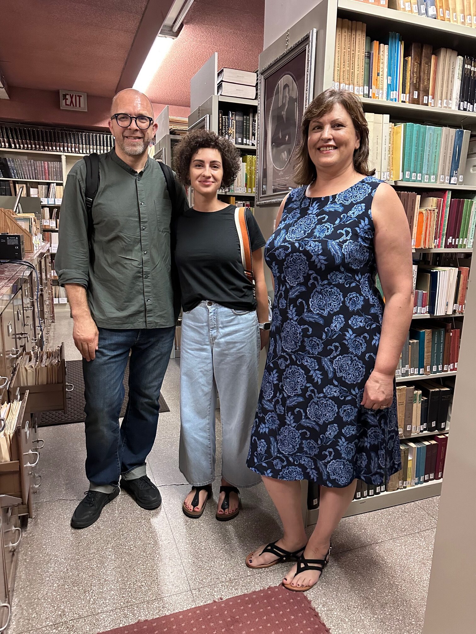 Dr. Vaidas Petrulis, Dean of the Department of Architecture and Urbanism at Kaunas Technical University and his wife Viltė Petrulienė visits with Museum librarian Jolanta Taras. Dr. Petrulis spent the summer of 2022 at the Museum researching the work of Lithuanian-American architect Jonas Mulokas for his book.